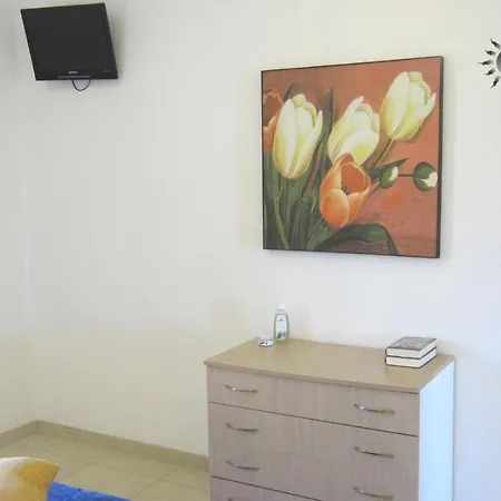 Apartmanhotel Marina Di Carlino Tourist 3*