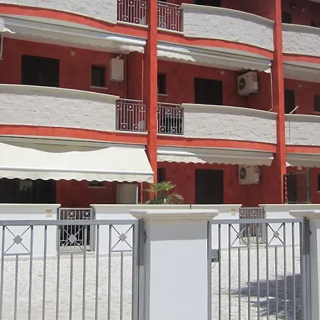 Marina Di Carlino Tourist Apartmanhotel