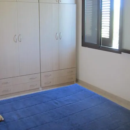 מלון דירות Marina Di Carlino Tourist גאליפולי